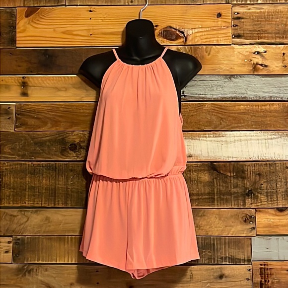 NWOT Sweet Rain Halter Romper - Picture 1 of 4